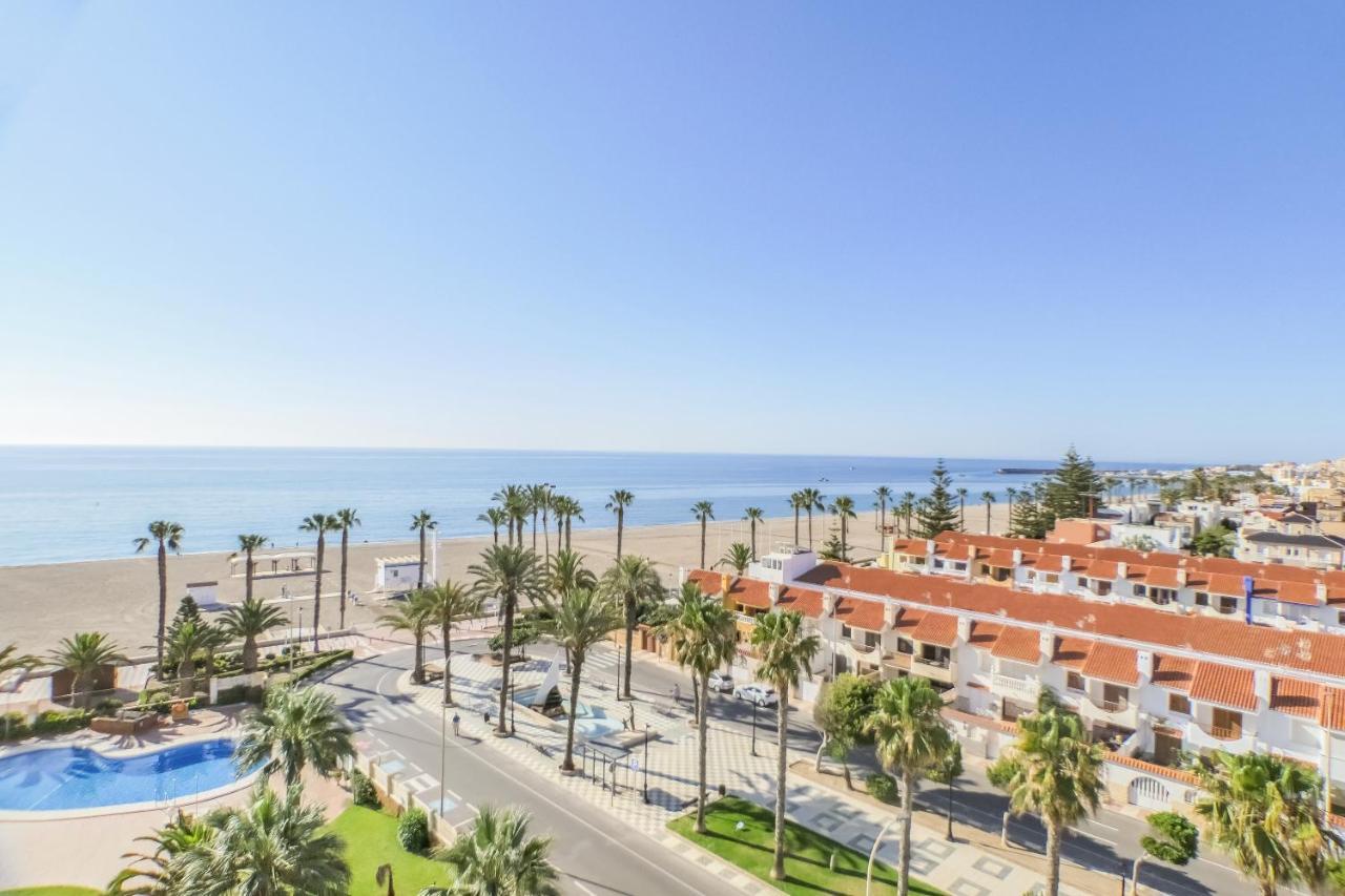 Ático Almería. Paseo marítimo Roquetas de Mar Esterno foto