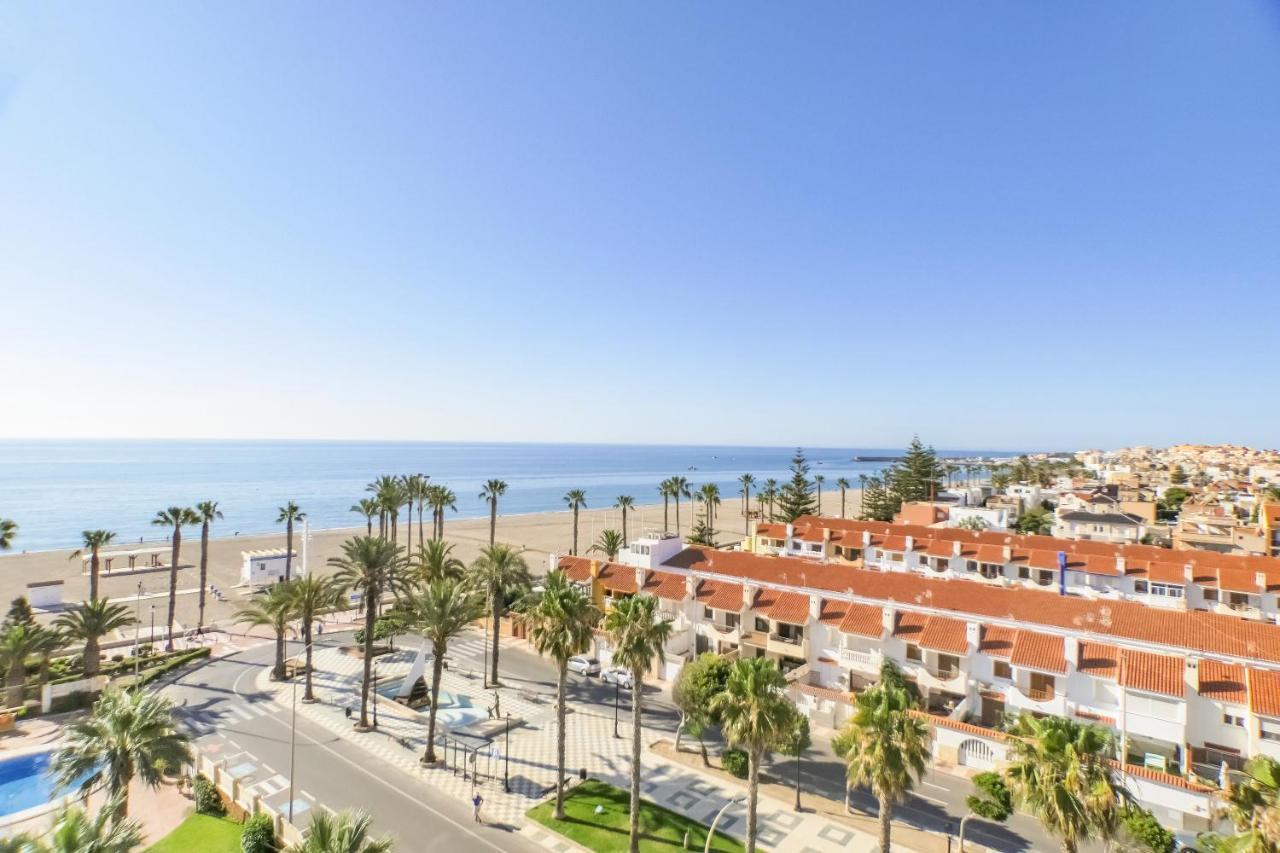 Ático Almería. Paseo marítimo Roquetas de Mar Esterno foto